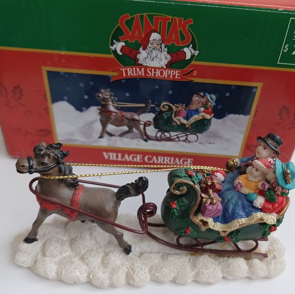 Santa's Trim Shoppe Village Carriage Vintage Zellers